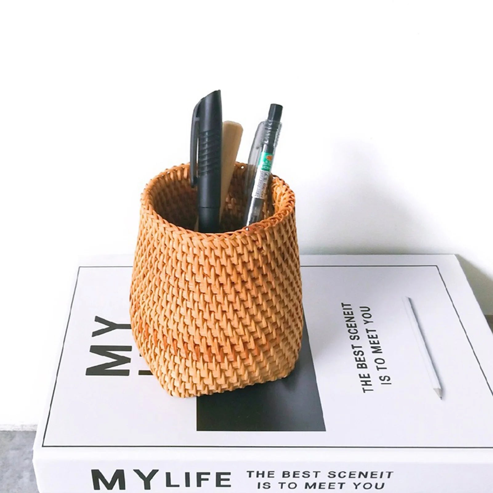 Handmade Pen Holder Hand Woven Wood Vine Rattan Stationery Container Storage Box Organizer Office School Desk Accessories Decor