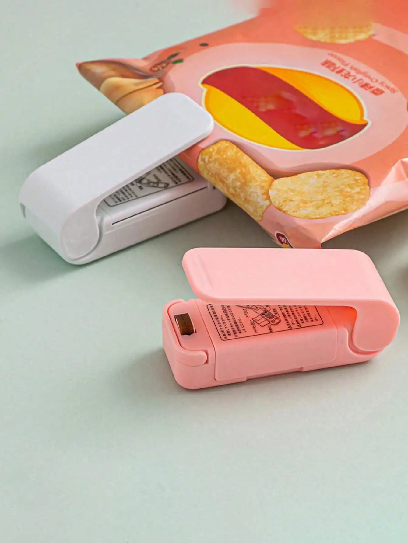 Mini Food Bag Sealer — Portable, Moisture-Proof Fresh-Keeping Device