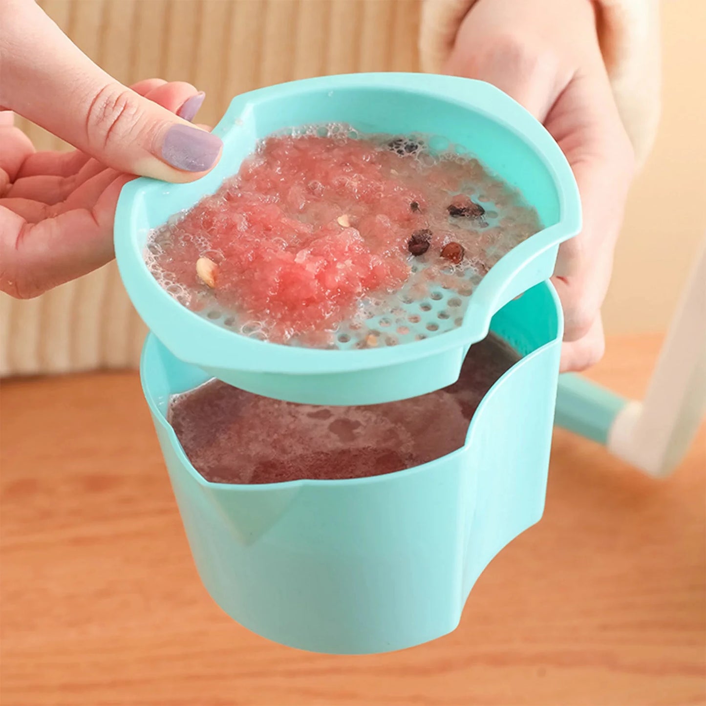 Portable Manual Citrus Juicer — Hand-Press Fruit & Vegetable Squeezer